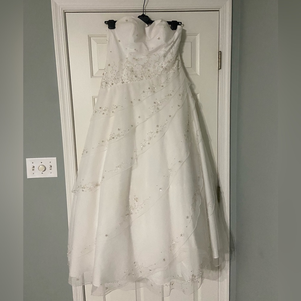 White Ballgown - Wedding/Prom Dress